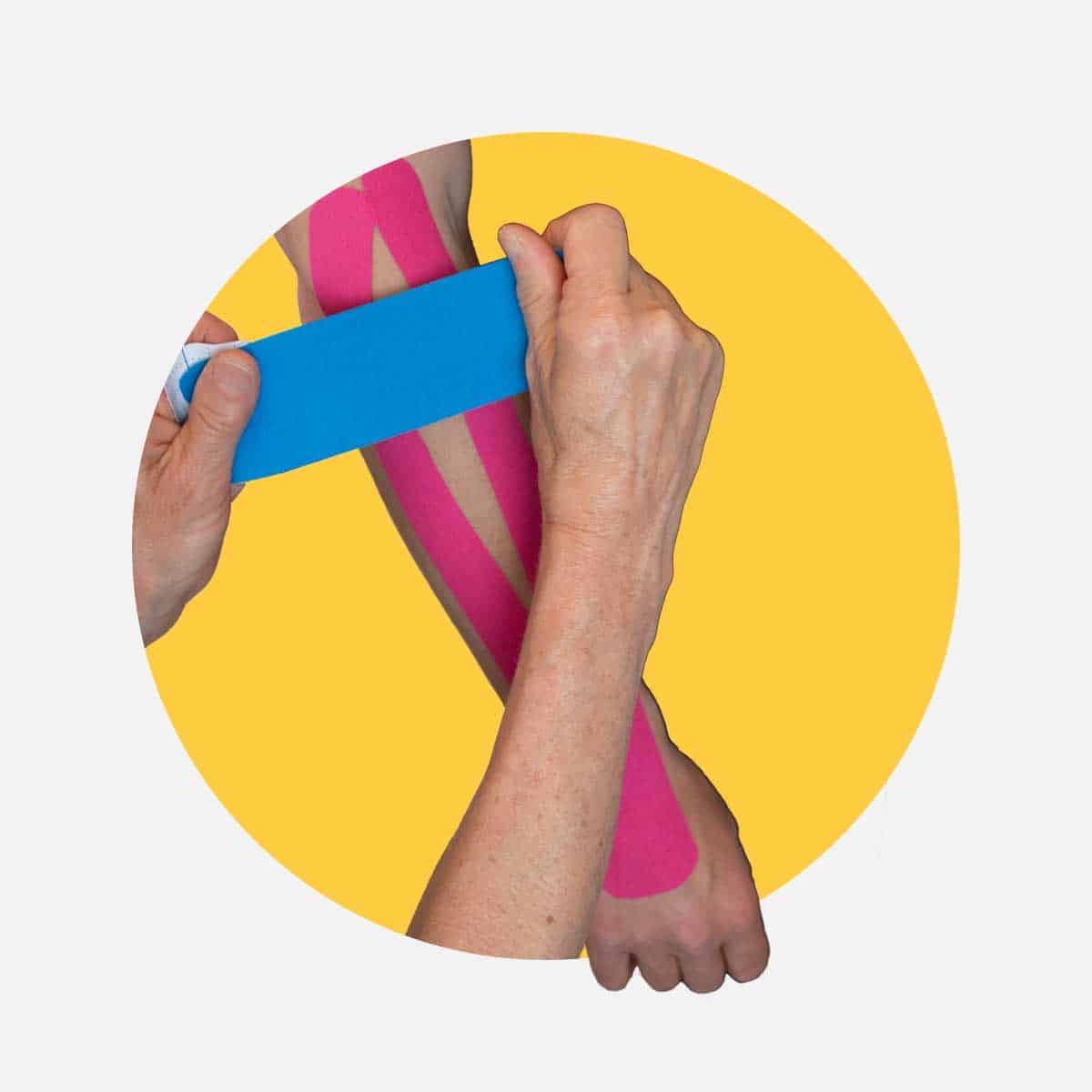 Tape tennisalbue med kinesiologi tape