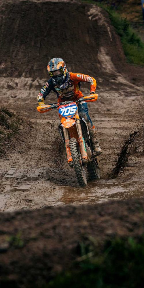 malou-motorcross-action-image1