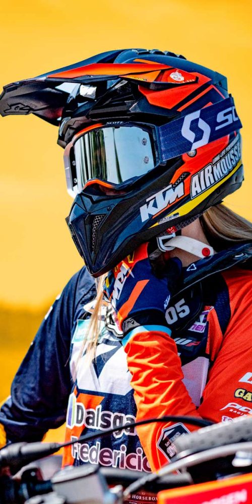 malou-motorcross-hero-image2