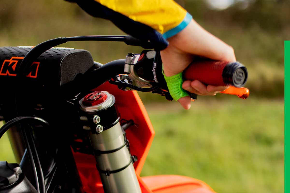 motorcross-block-image-thumb-tape2
